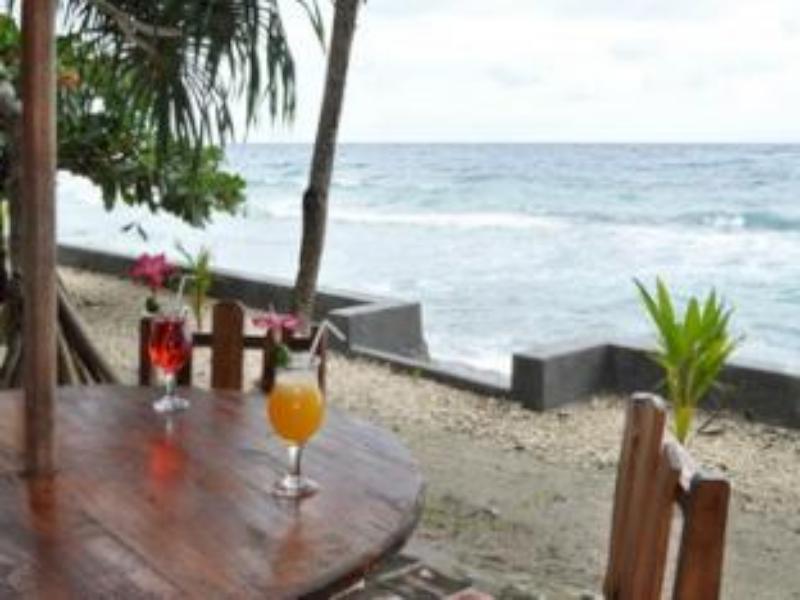Oyo 1688 Collin Beach Hotel Ambon Exteriör bild